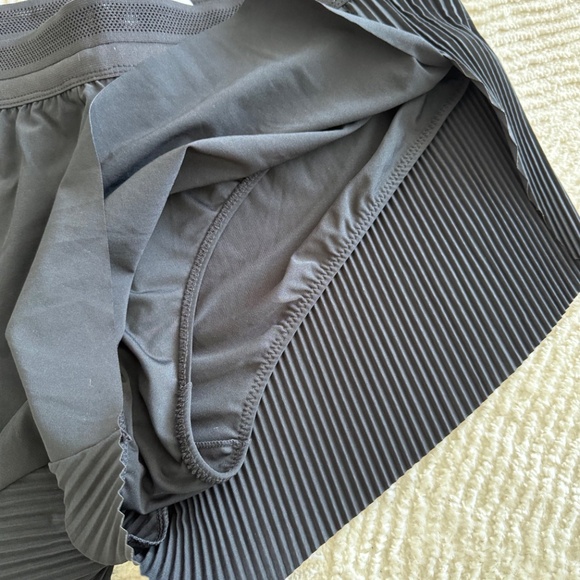 Nike Aeroswift women’s running shorts black, Sz L - Picture 5 of 11